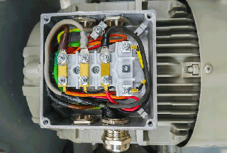 永磁變頻雙螺桿空壓機(jī)-電機(jī)